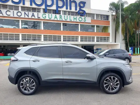 CHEVROLET-TRACKER-2025