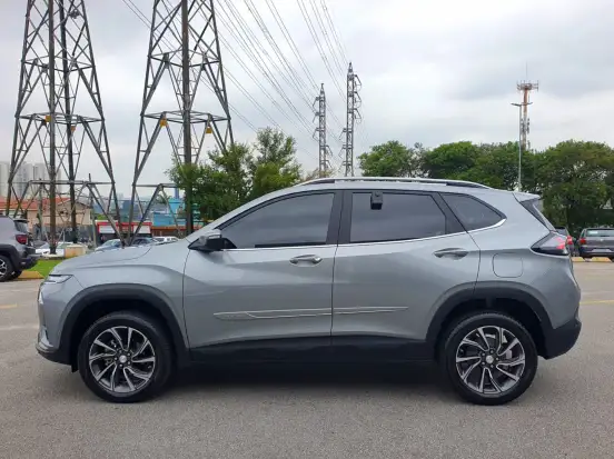 CHEVROLET-TRACKER-2025