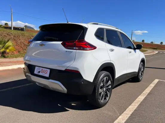 CHEVROLET-TRACKER-2022