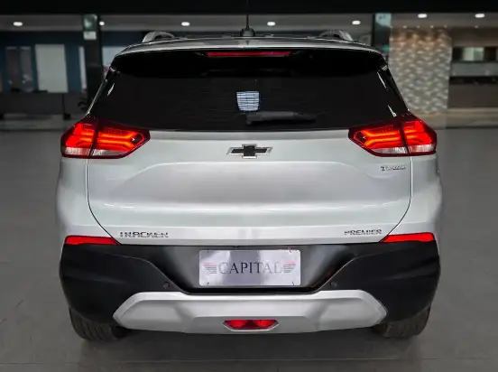 CHEVROLET-TRACKER-2020