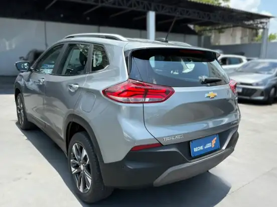 CHEVROLET-TRACKER-2024