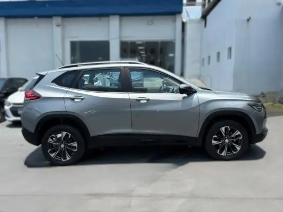 CHEVROLET-TRACKER-2024