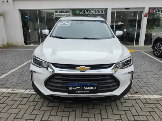 CHEVROLET-TRACKER-2023
