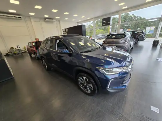 CHEVROLET-TRACKER-2024