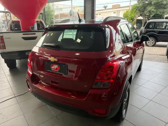 CHEVROLET-TRACKER-2018