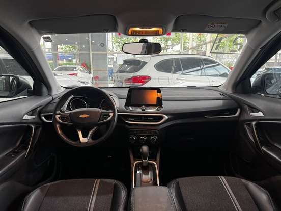 CHEVROLET-TRACKER-2020