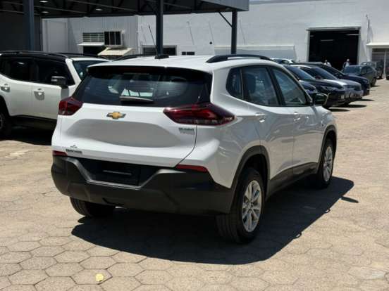 CHEVROLET-TRACKER-2024