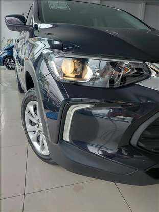 CHEVROLET-TRACKER-2024
