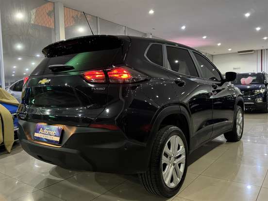 CHEVROLET-TRACKER-2025