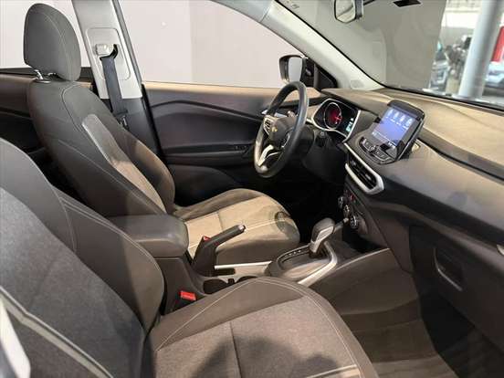 CHEVROLET-TRACKER-2022