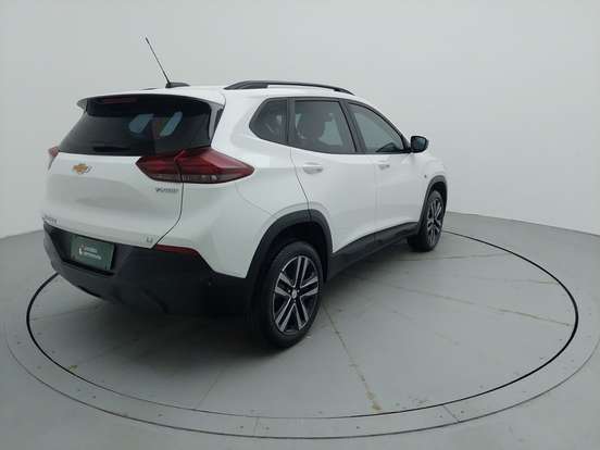 CHEVROLET-TRACKER-2023
