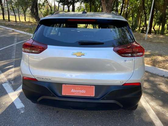 CHEVROLET-TRACKER-2022