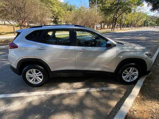 CHEVROLET-TRACKER-2022