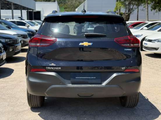 CHEVROLET-TRACKER-2023