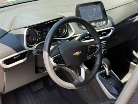 CHEVROLET-TRACKER-2023