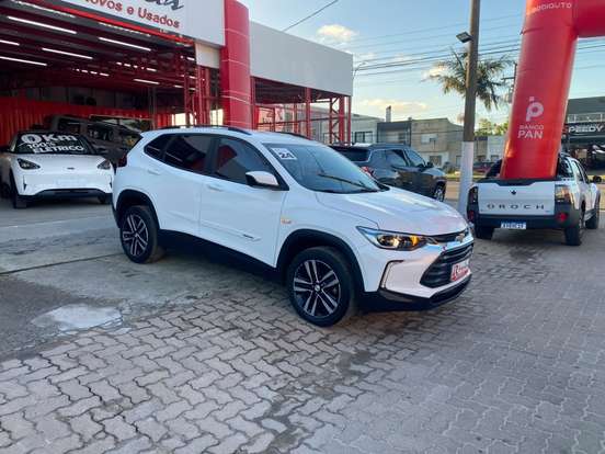 CHEVROLET-TRACKER-2023