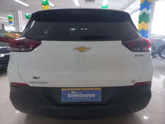 CHEVROLET-TRACKER-2023