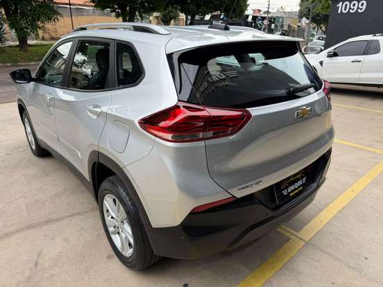 CHEVROLET-TRACKER-2020