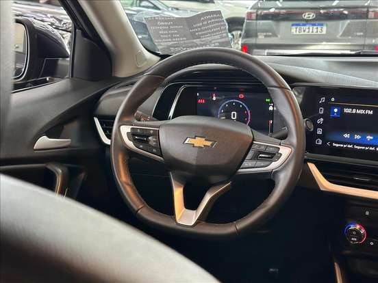 CHEVROLET-TRACKER-2025