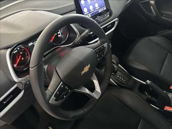 CHEVROLET-TRACKER-2025