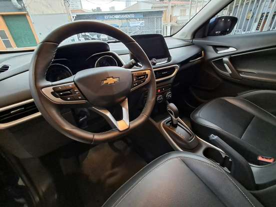 CHEVROLET-TRACKER-2025