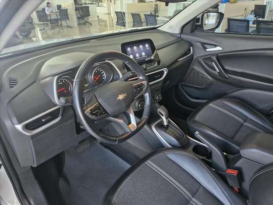 CHEVROLET-TRACKER-2023
