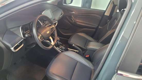 CHEVROLET-TRACKER-2025
