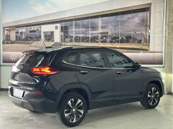CHEVROLET-TRACKER-2023