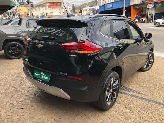 CHEVROLET-TRACKER-2024