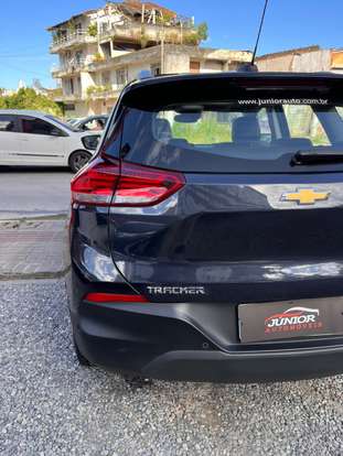 CHEVROLET-TRACKER-2025
