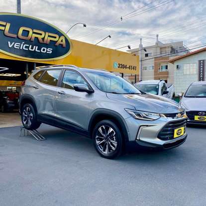 CHEVROLET-TRACKER-2023