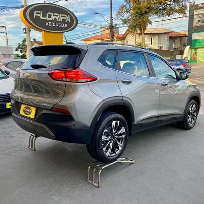 CHEVROLET-TRACKER-2023