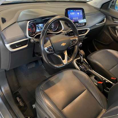 CHEVROLET-TRACKER-2023