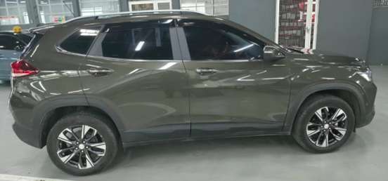 CHEVROLET-TRACKER-2024