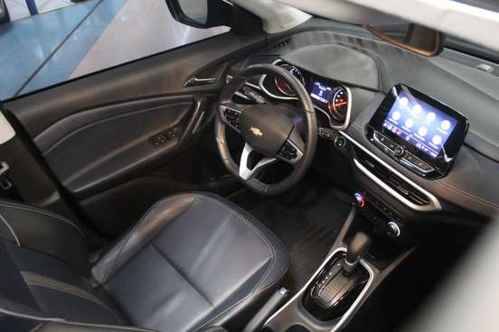 CHEVROLET-TRACKER-2023