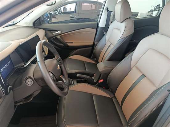 CHEVROLET-TRACKER-2025
