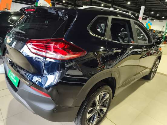 CHEVROLET-TRACKER-2023