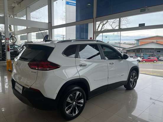 CHEVROLET-TRACKER-2024
