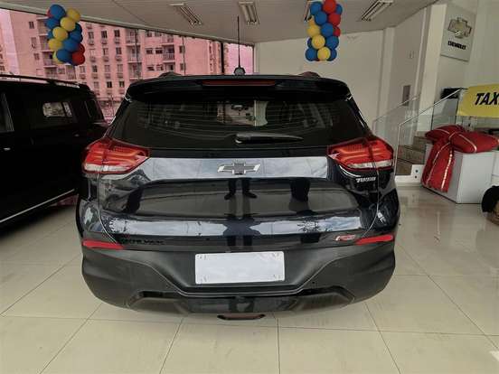 CHEVROLET-TRACKER-2023