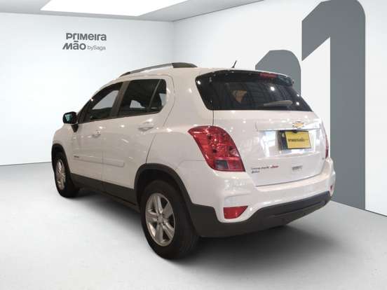 CHEVROLET-TRACKER-2019