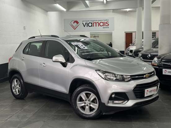 CHEVROLET-TRACKER-2017