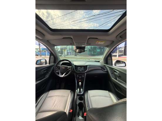 CHEVROLET-TRACKER-2016