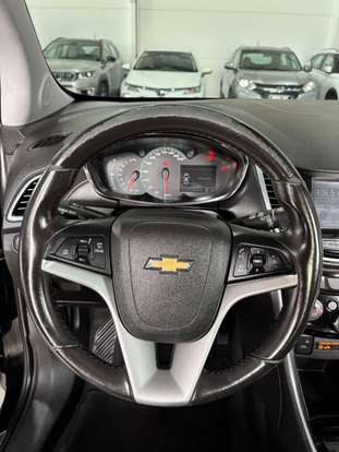 CHEVROLET-TRACKER-2018