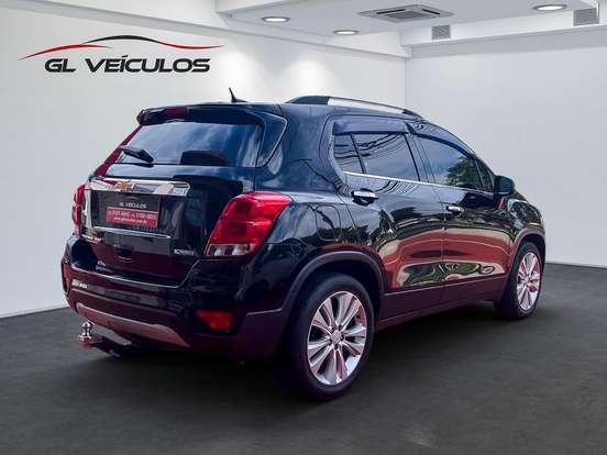 CHEVROLET-TRACKER-2018