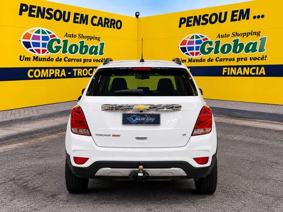 CHEVROLET-TRACKER-2018