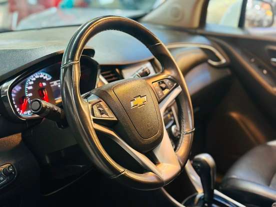CHEVROLET-TRACKER-2018