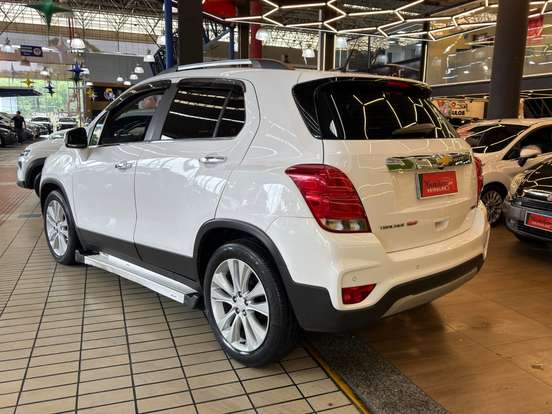 CHEVROLET-TRACKER-2018