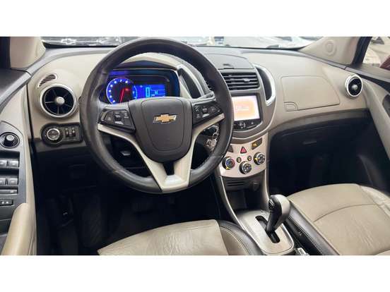 CHEVROLET-TRACKER-2015