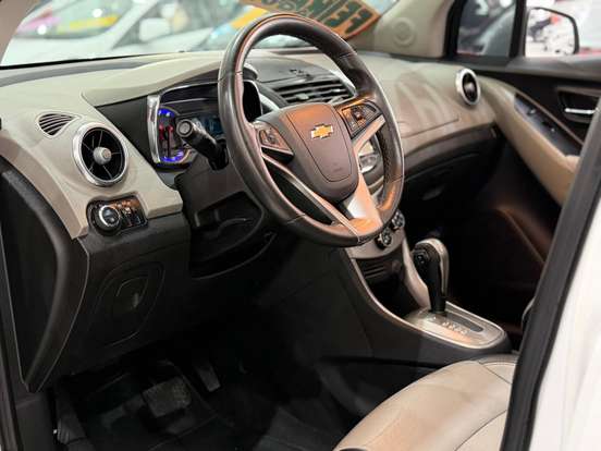 CHEVROLET-TRACKER-2014
