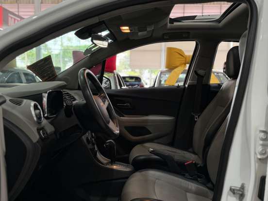 CHEVROLET-TRACKER-2014